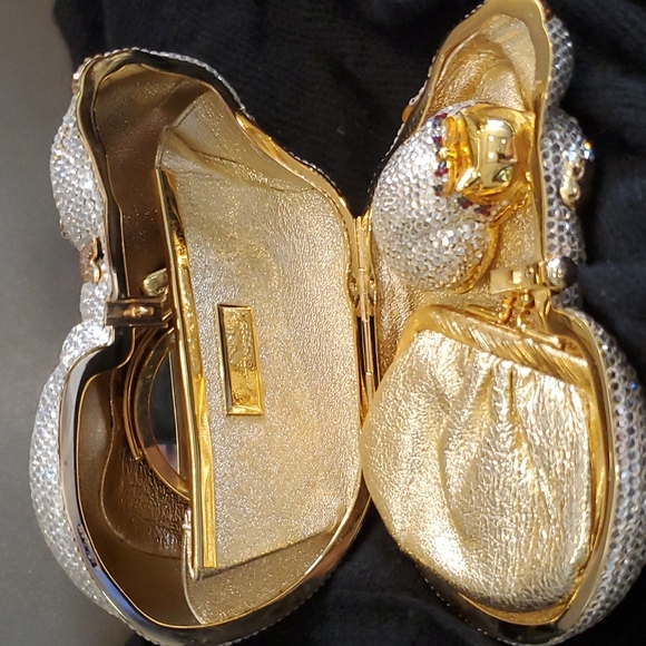 Judith Leiber sleeping Swarovski crystal cat - Picture 7 of 9